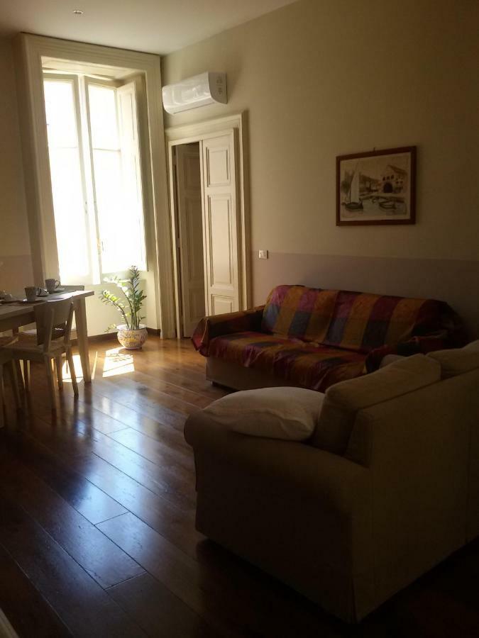 B & B Luca Giordano N6 Naples Exterior photo